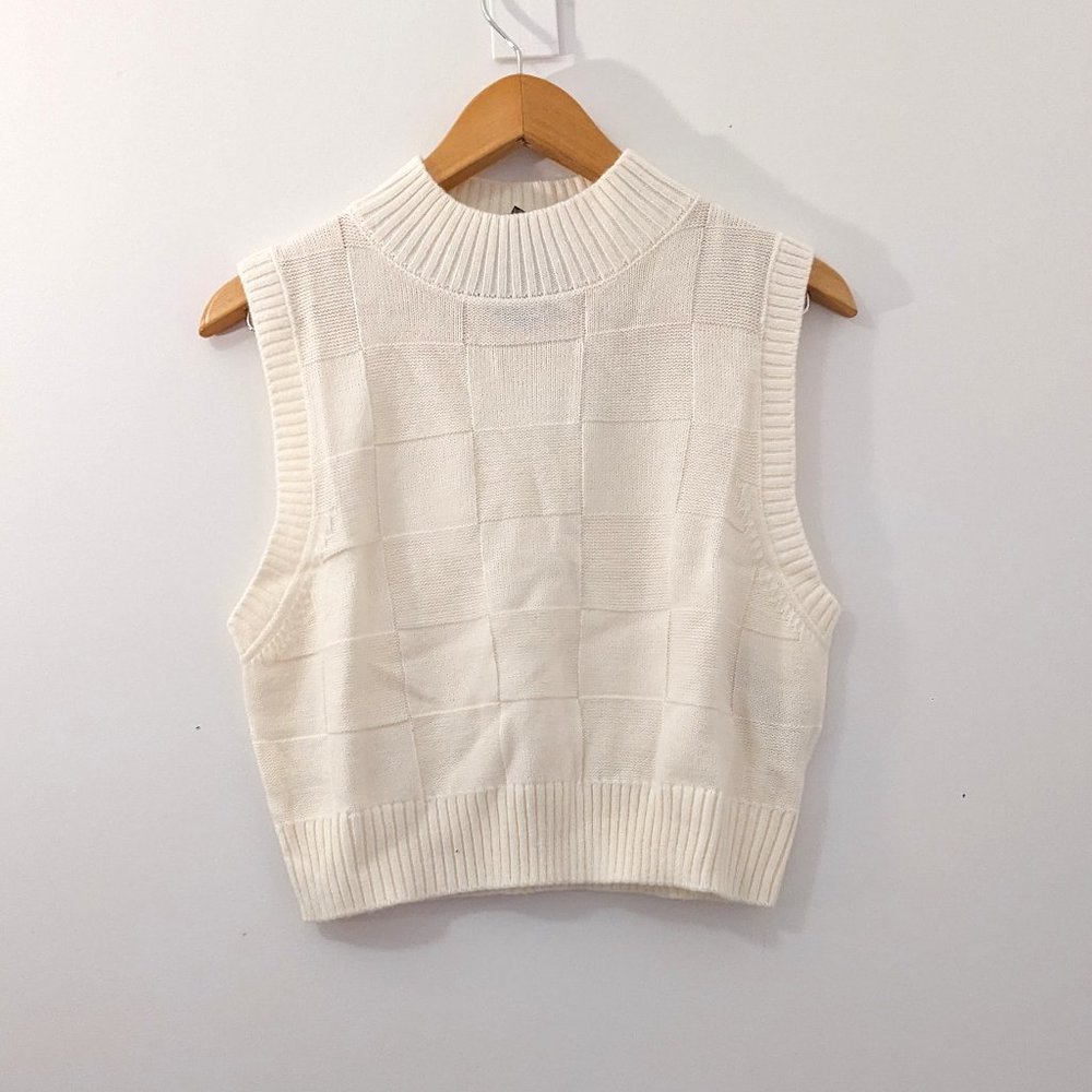 Forever 21 White Sweater Vest